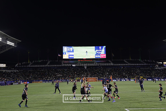 060219_LAGalaxyvsRevolution_GA_0230