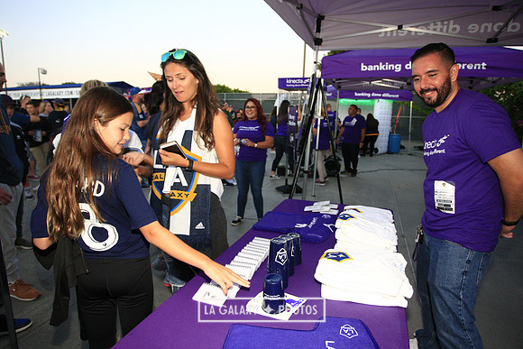 092119_LAGalaxyvsMontreal_GA2424