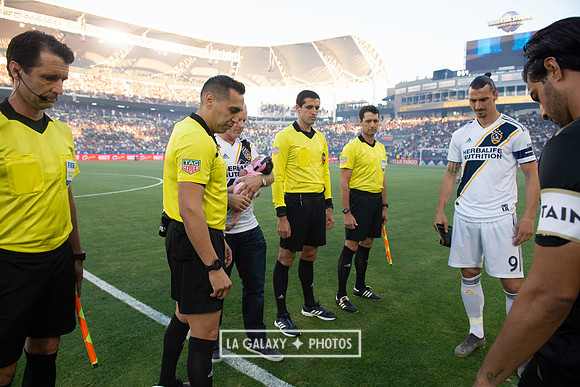 071919_LA_Galaxy_vs_LAFC_SC_2330