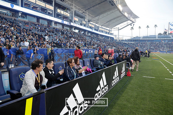 060219_LAGalaxyvsRevolution_GA_1063