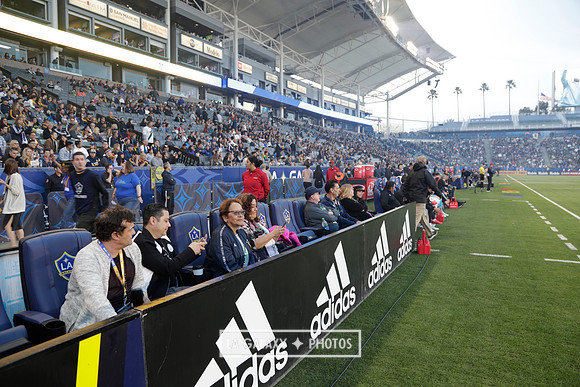 060219_LAGalaxyvsRevolution_GA_1056