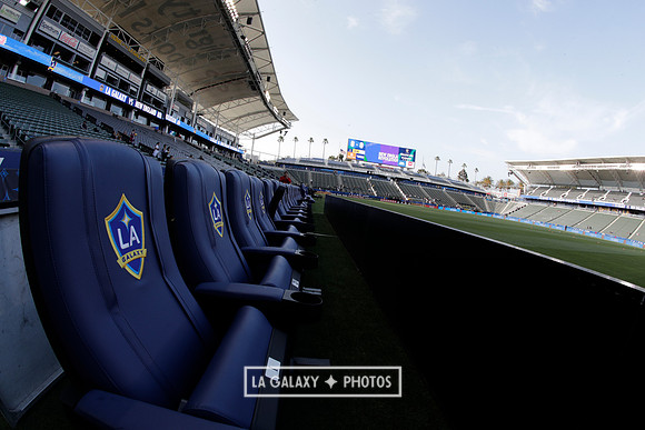 060219_LAGalaxyvsRevolution_GA_1029
