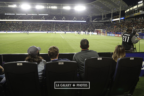 060219_LAGalaxyvsRevolution_GA_0859