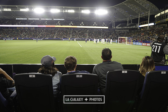 060219_LAGalaxyvsRevolution_GA_0853