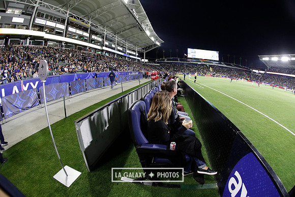 060219_LAGalaxyvsRevolution_GA_1011
