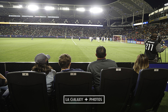 060219_LAGalaxyvsRevolution_GA_0856