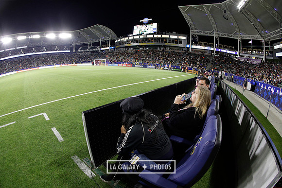 060219_LAGalaxyvsRevolution_GA_0904