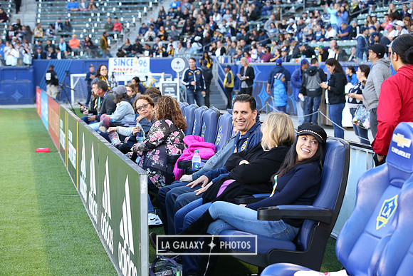 060219_LAGalaxyvsRevolution_GA_1108