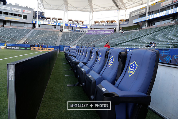 060219_LAGalaxyvsRevolution_GA_1023
