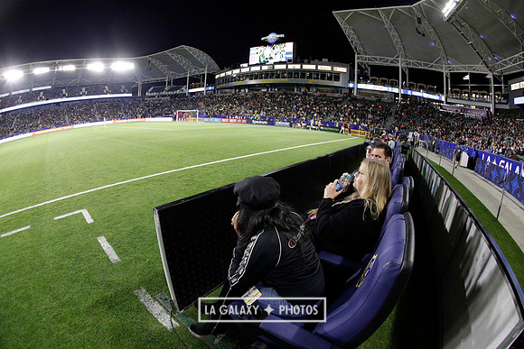 060219_LAGalaxyvsRevolution_GA_0905