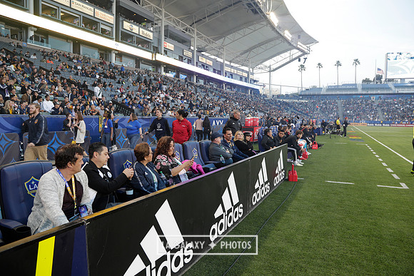 060219_LAGalaxyvsRevolution_GA_1052