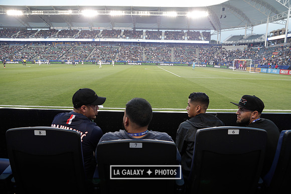 060219_LAGalaxyvsRevolution_GA_1076