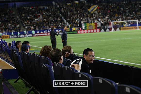 060219_LAGalaxyvsRevolution_GA_1111