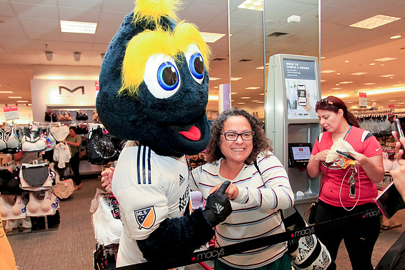 06082019_LAGalaxy_MacysJuninho_GA_0053
