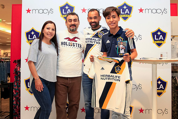 06082019_LAGalaxy_MacysJuninho_GA_0211