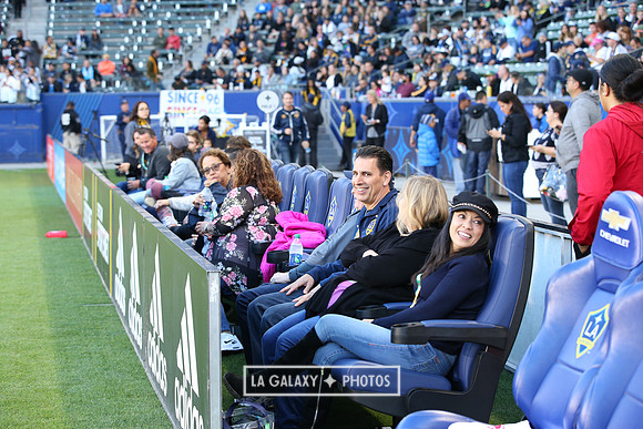 060219_LAGalaxyvsRevolution_GA_1105