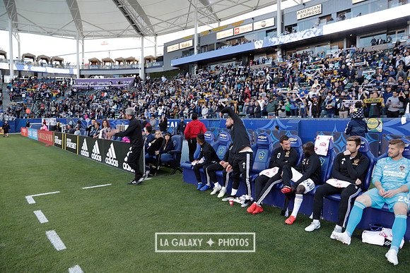 060219_LAGalaxyvsRevolution_GA_1040