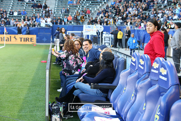 060219_LAGalaxyvsRevolution_GA_1078