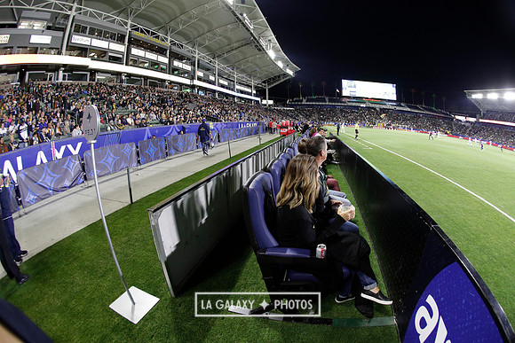 060219_LAGalaxyvsRevolution_GA_1002