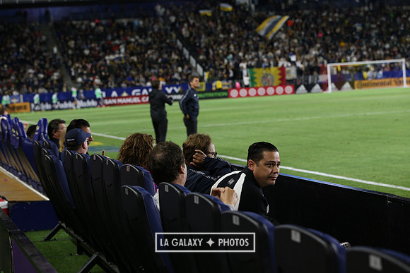 060219_LAGalaxyvsRevolution_GA_1110