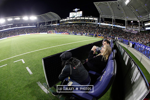 060219_LAGalaxyvsRevolution_GA_0901