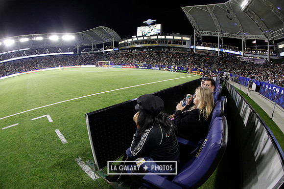 060219_LAGalaxyvsRevolution_GA_0906