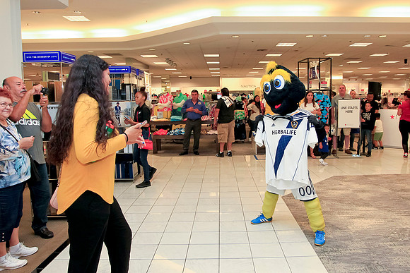 06082019_LAGalaxy_MacysJuninho_GA_0111