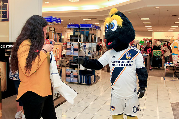 06082019_LAGalaxy_MacysJuninho_GA_0105
