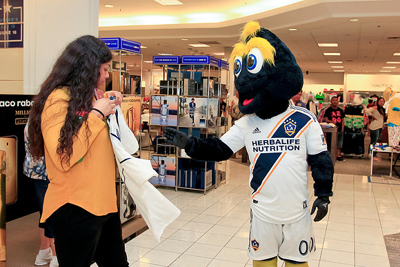 06082019_LAGalaxy_MacysJuninho_GA_0104