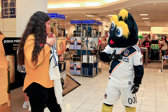06082019_LAGalaxy_MacysJuninho_GA_0107