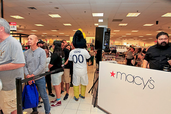 06082019_LAGalaxy_MacysJuninho_GA_0039