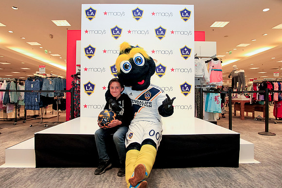 06082019_LAGalaxy_MacysJuninho_GA_0102
