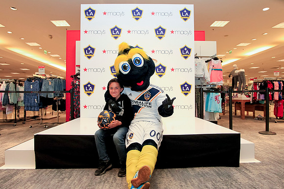 06082019_LAGalaxy_MacysJuninho_GA_0101