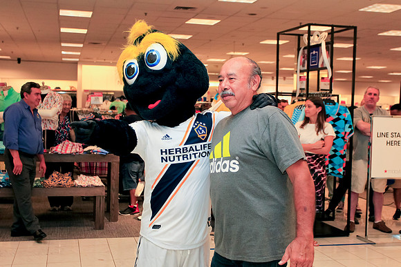 06082019_LAGalaxy_MacysJuninho_GA_0094