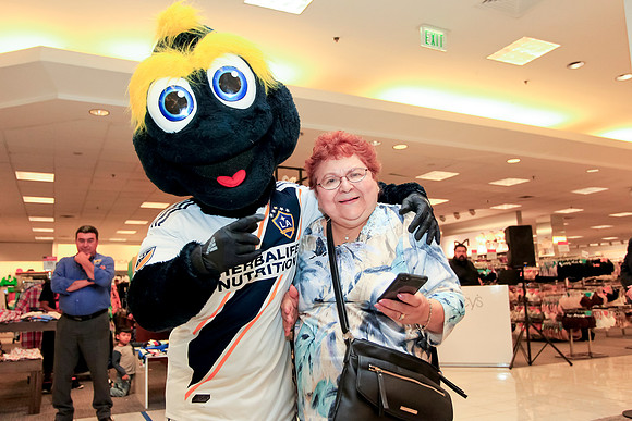 06082019_LAGalaxy_MacysJuninho_GA_0075