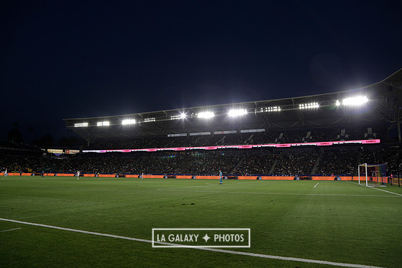 060219_LAGalaxyvsRevolution_GA_4272