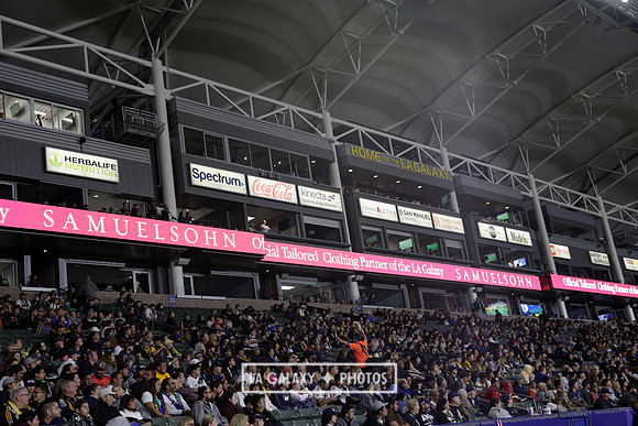 060219_LAGalaxyvsRevolution_GA_4454