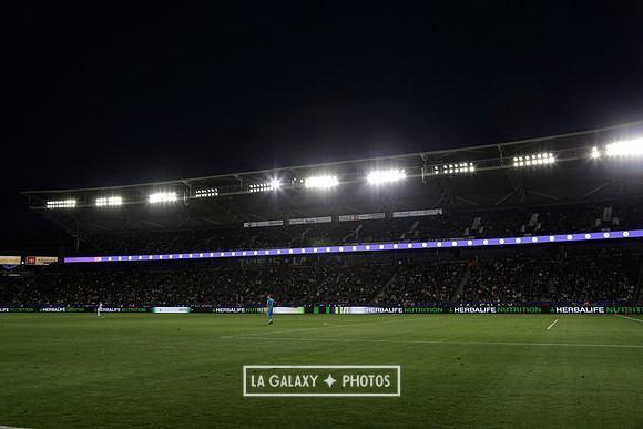 060219_LAGalaxyvsRevolution_GA_4381