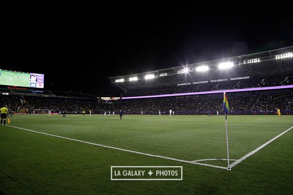 060219_LAGalaxyvsRevolution_GA_4501