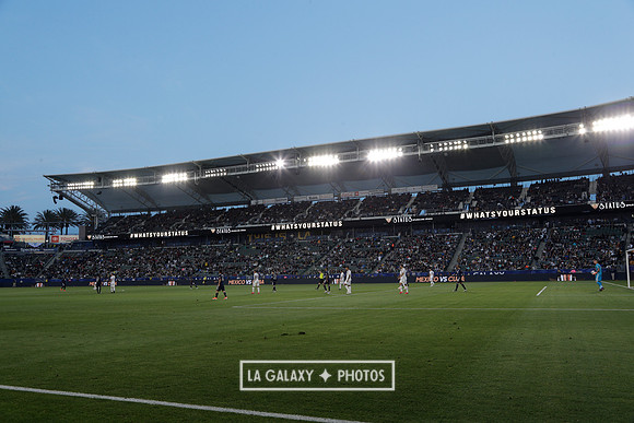 060219_LAGalaxyvsRevolution_GA_4521