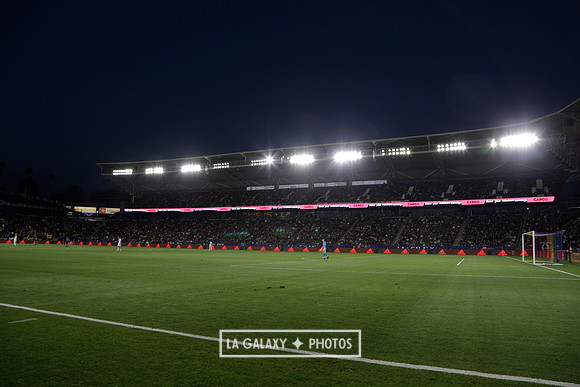 060219_LAGalaxyvsRevolution_GA_4270