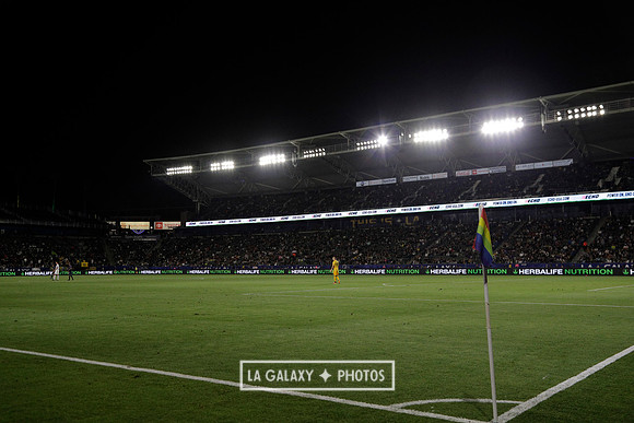 060219_LAGalaxyvsRevolution_GA_4489
