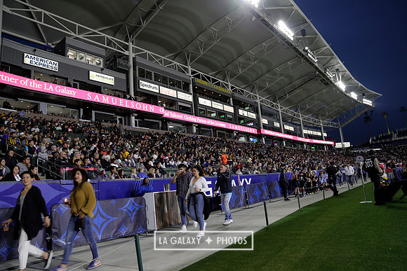060219_LAGalaxyvsRevolution_GA_4443
