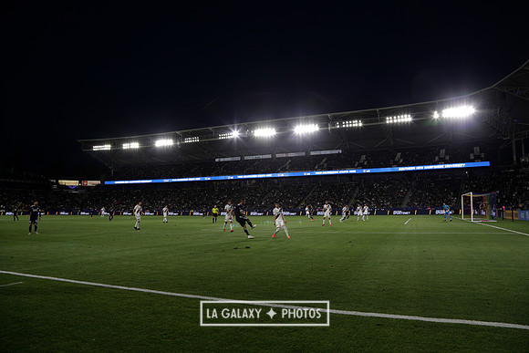 060219_LAGalaxyvsRevolution_GA_4418