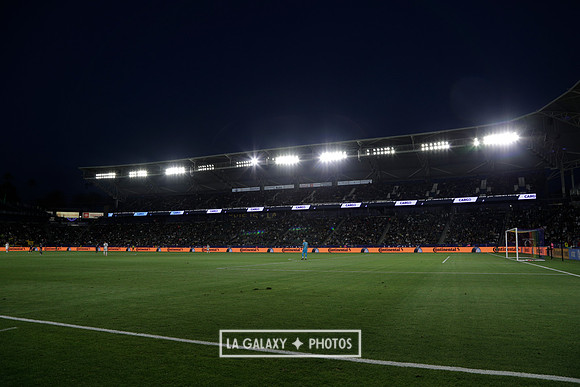 060219_LAGalaxyvsRevolution_GA_4287