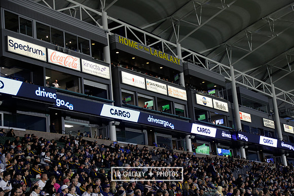 060219_LAGalaxyvsRevolution_GA_4253