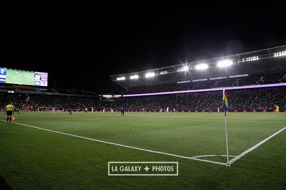 060219_LAGalaxyvsRevolution_GA_4499