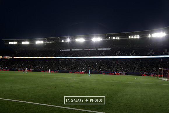 060219_LAGalaxyvsRevolution_GA_4265