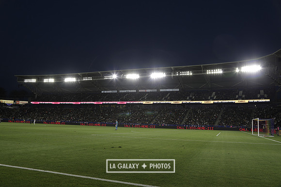 060219_LAGalaxyvsRevolution_GA_4231