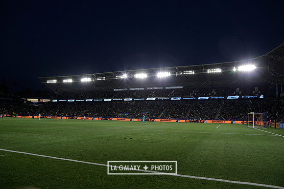 060219_LAGalaxyvsRevolution_GA_4296